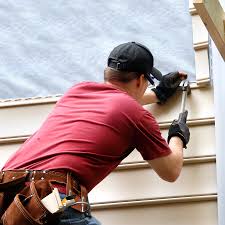 How To Choose The Right Materials for Your Siding Installation in 'Uvalde, TX